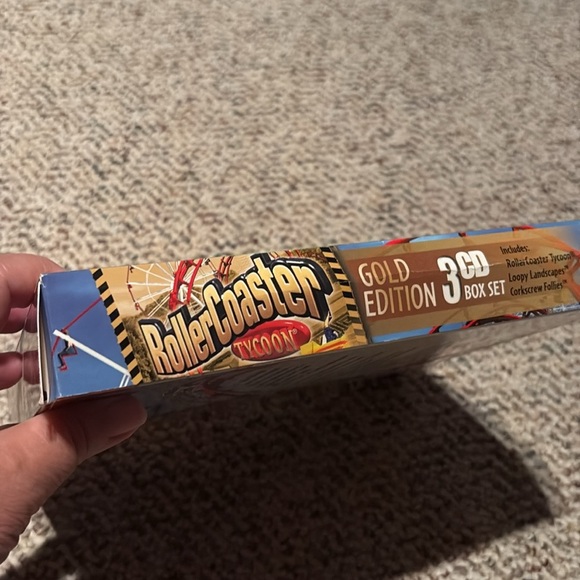 RollerCoaster Tycoon Gold Edition PC Game. 3 CD Set - Picture 8 of 14